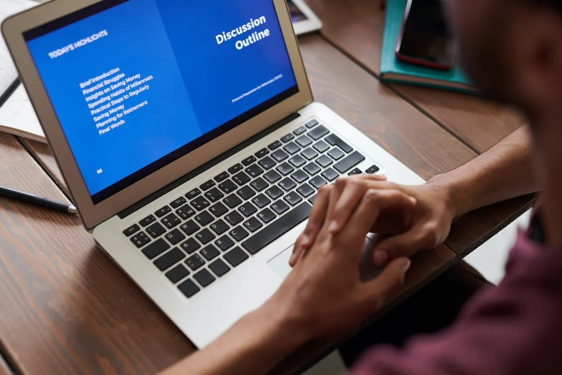A well-structured outline can bring a lot of benefits